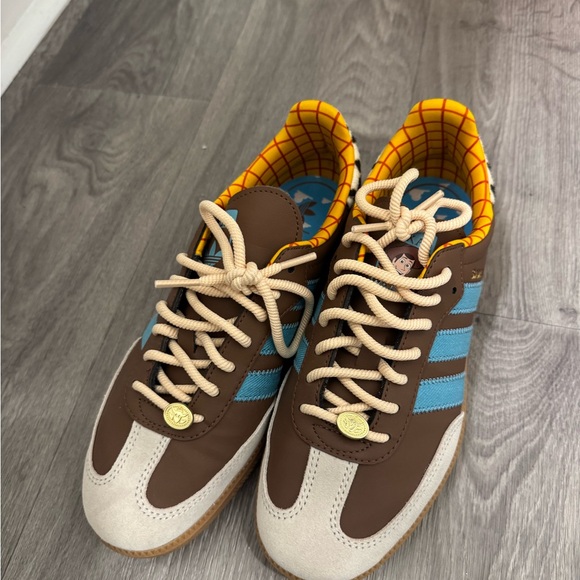 Toy Story (Woody) OG Sambas - Picture 6 of 7